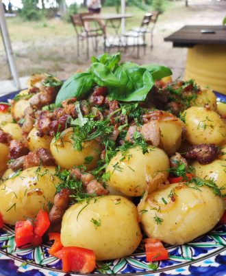 картошка с бочком